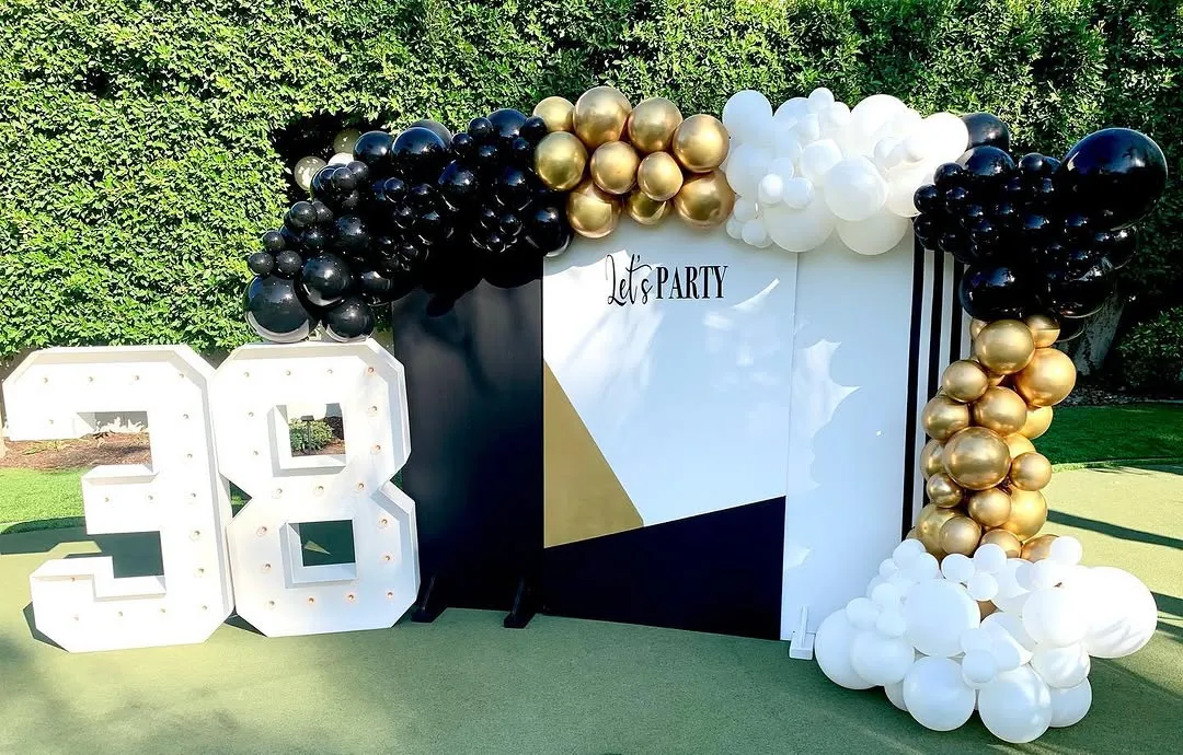 Recommended Board Balloon Backdrop 4x6ft